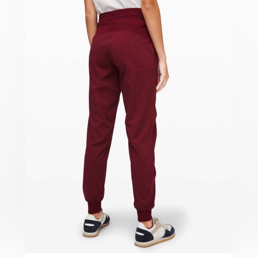 Lululemon | Dance Studio Jogger | Deep Rouge‎ | Size 6 - Picture 3 of 12
